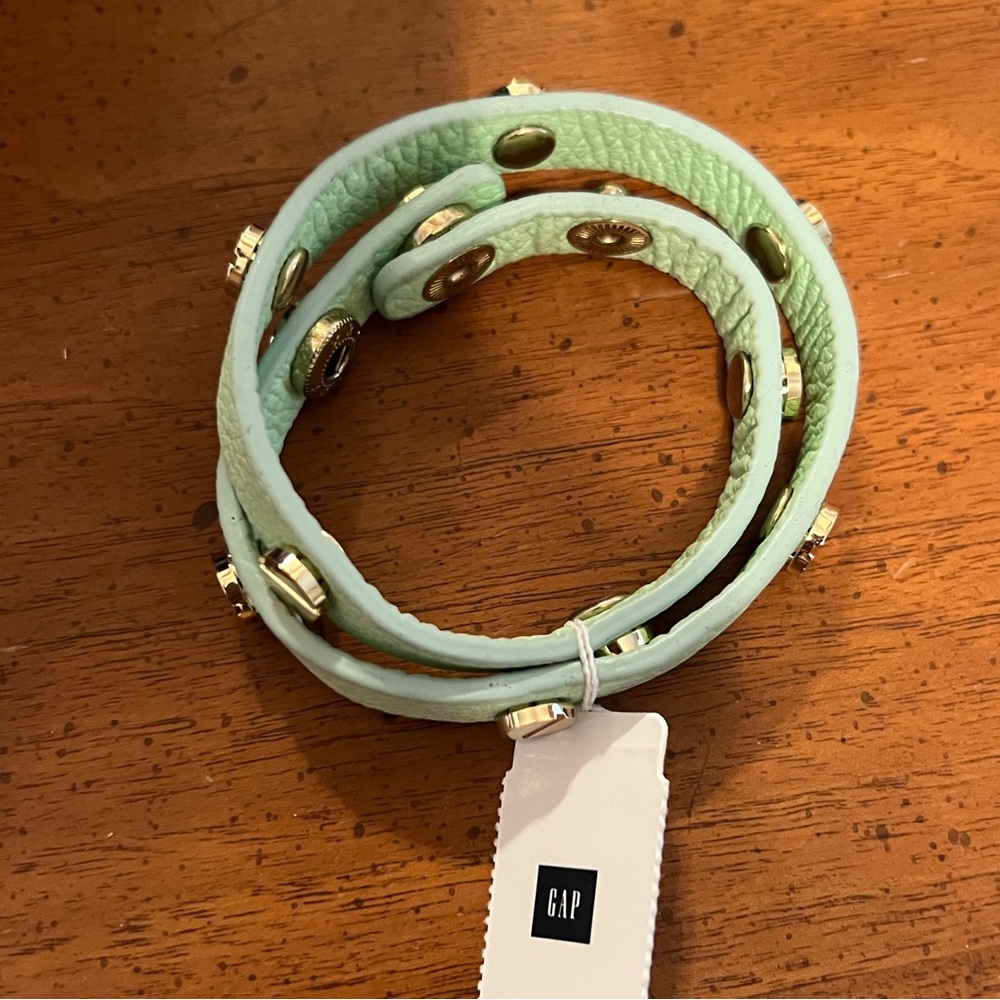 Gap Leather bracelet